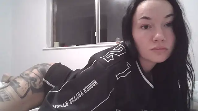 Snapshot of Fetish_Ruby chatting on 02-11-26, 11:48 Fetish Ruby online show from 02-11-26, 11:48