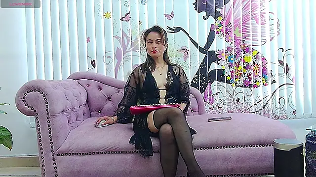 Snapshot of MarcelaFlores chatting on 04-30-26, 02:45 MarcelaFlores online show from 04-30-26, 02:45