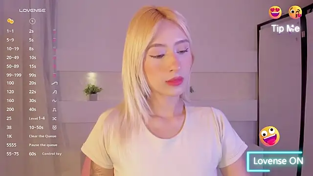 Snapshot of AshleyRoys chatting on 01-24-25, 03:13 AshleyRoys online show from 01-24-25, 03:13