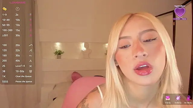 Snapshot of AshleyRoys chatting on 03-03-25, 02:48 AshleyRoys online show from 03-03-25, 02:48