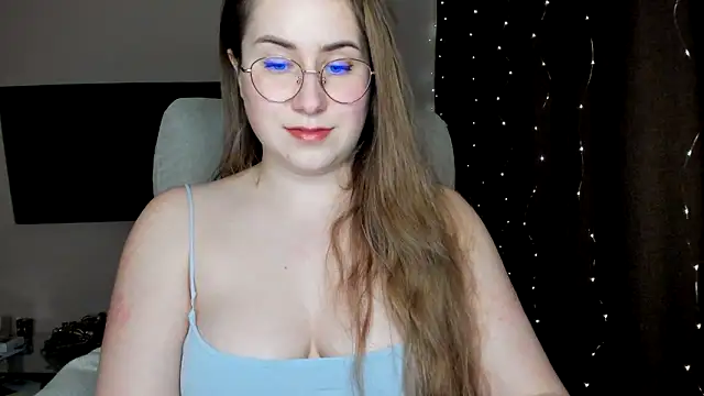 Snapshot of SeasonalSomeone chatting on 01-31-25, 10:21 SeasonalSomeone online show from 01-31-25, 10:21