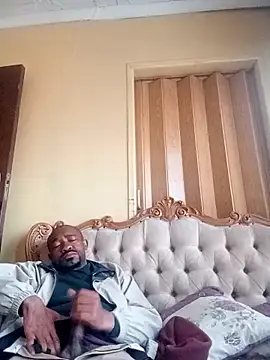 Snapshot of Ogmelo chatting on 06-04-26, 02:12 Ogmelo online show from 06-04-26, 02:12