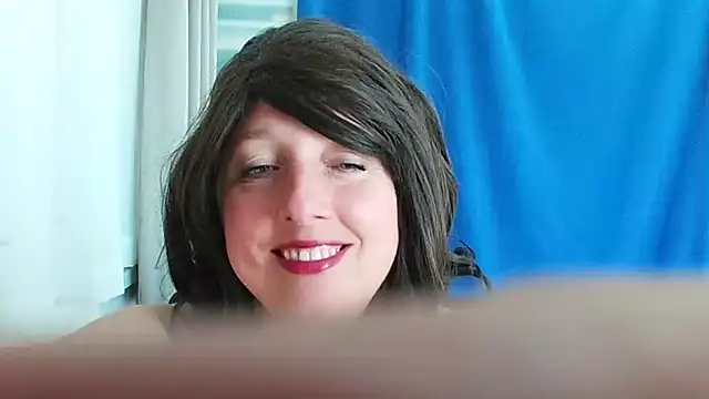Snapshot of hotdestany chatting on 06-14-26, 07:32 hotdestany online show from 06-14-26, 07:32