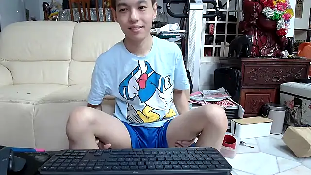 Snapshot of andrewooi chatting on 01-16-25, 08:57 andrewooi online show from 01-16-25, 08:57