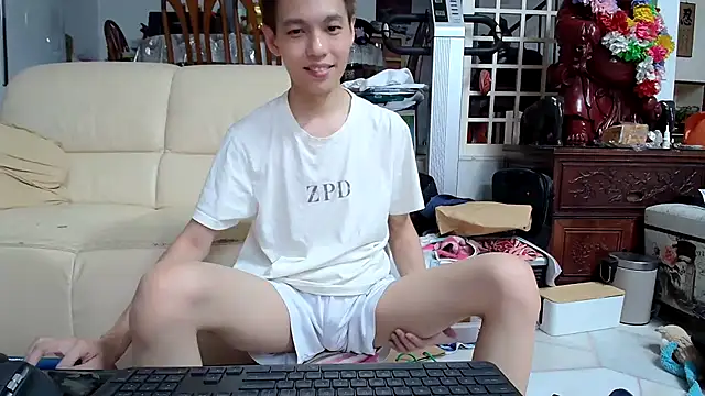 Snapshot of andrewooi chatting on 01-24-25, 01:57 andrewooi online show from 01-24-25, 01:57