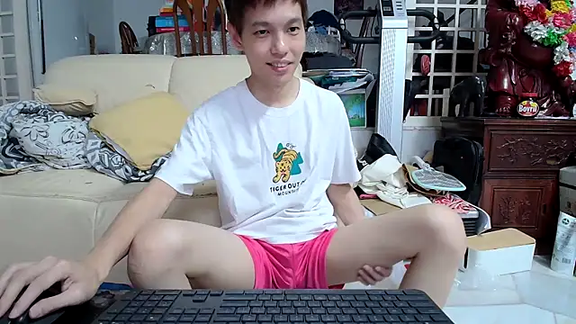 Snapshot of andrewooi chatting on 02-23-25, 03:08 andrewooi online show from 02-23-25, 03:08