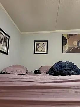 Snapshot of MaddyC6992 chatting on 02-12-25, 10:56 MaddyC6992 online show from 02-12-25, 10:56