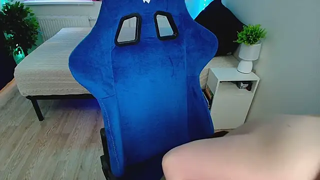 CranberryHot online show from 10-01-25, 01:50