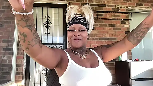 Creamesensation online show from 10-10-25, 01:43