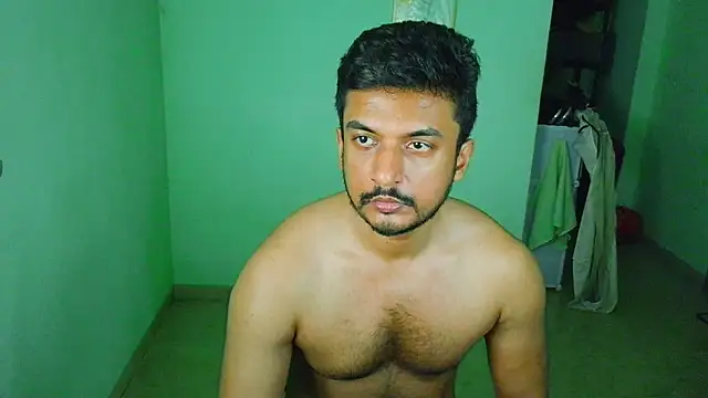 Snapshot of daringcutie chatting on 04-18-26, 12:14 daringcutie online show from 04-18-26, 12:14