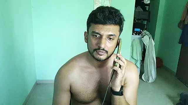 Snapshot of daringcutie chatting on 05-07-26, 07:03 daringcutie online show from 05-07-26, 07:03