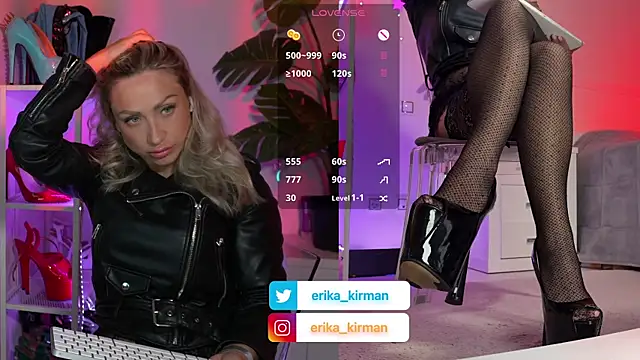 Snapshot of Erika_Kirman chatting on 05-12-26, 10:34 Erika Kirman online show from 05-12-26, 10:34