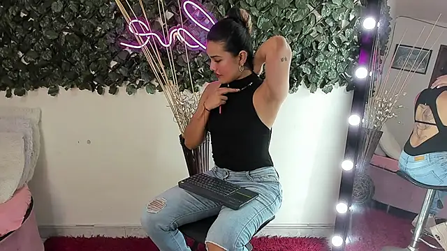 DestinyHills online show from 09-25-25, 12:20