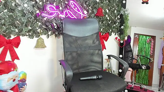 DestinyHills online show from 12-18-25, 03:18