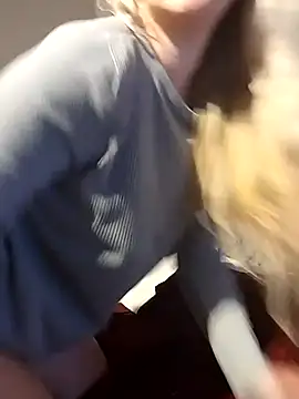 Snapshot of Mllesha74000 chatting on 03-22-25, 06:25 Mllesha74000 online show from 03-22-25, 06:25