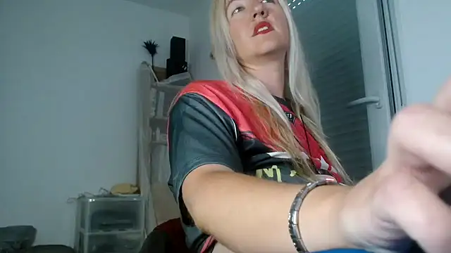Mllesha74000 online show from 07-07-26, 01:37