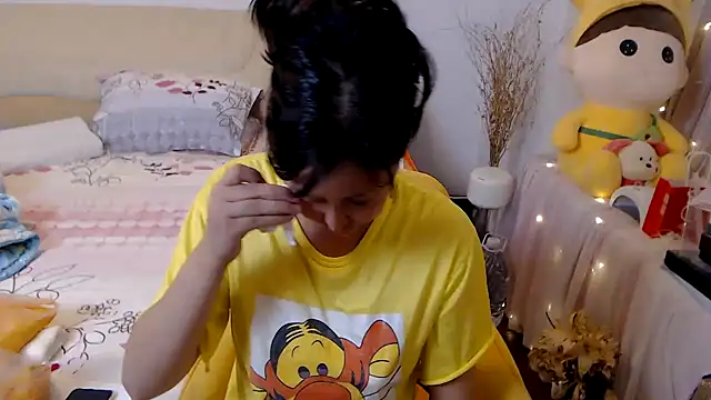 328coco online show from 11-02-25, 04:09