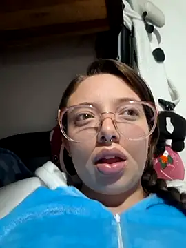 linda-schmidt online show from 10-26-25, 03:45