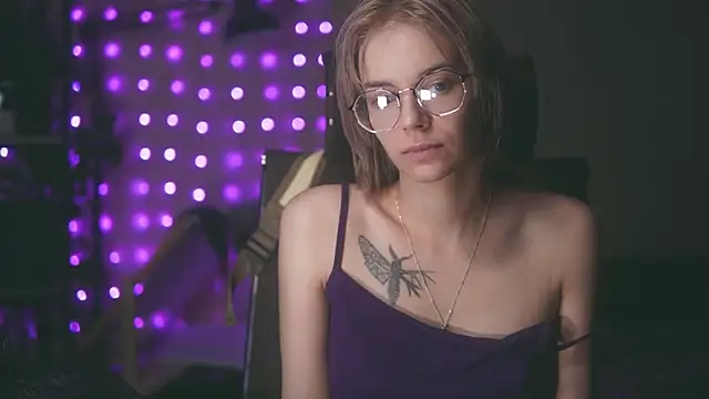 Snapshot of alyssa_sweet chatting on 06-05-26, 06:52 alyssa sweet online show from 06-05-26, 06:52