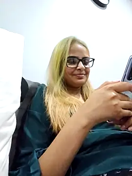 DirtySnowball69 online show from 09-10-25, 05:46