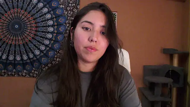 Snapshot of IntimateTales chatting on 09-25-25, 09:07 IntimateTales online show from 09-25-25, 09:07