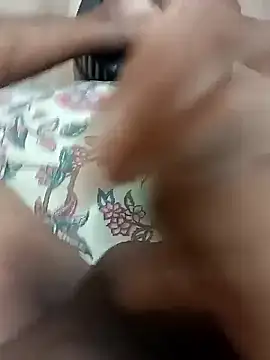 Snapshot of Indianshine chatting on 09-11-25, 11:10 Indianshine online show from 09-11-25, 11:10