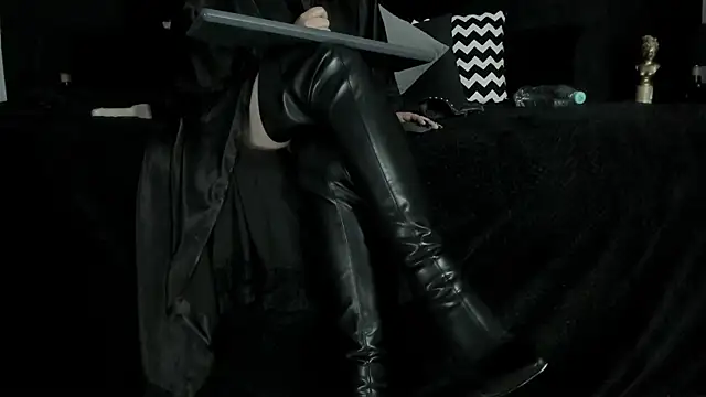  Jade 16 online show from 02-18-25, 02:59