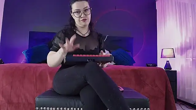  Jade 16 online show from 04-07-26, 11:43