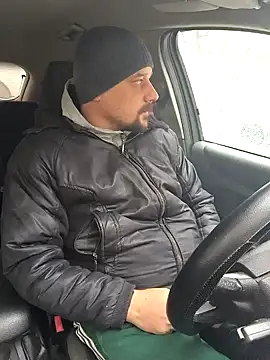 Snapshot of DanielOhCool chatting on 02-15-25, 05:51 DanielOhCool online show from 02-15-25, 05:51