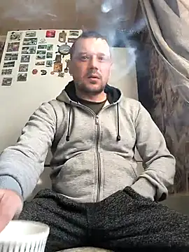 Snapshot of DanielOhCool chatting on 02-28-25, 07:26 DanielOhCool online show from 02-28-25, 07:26