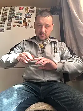 Snapshot of DanielOhCool chatting on 03-02-25, 11:39 DanielOhCool online show from 03-02-25, 11:39