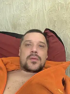 Snapshot of DanielOhCool chatting on 09-14-25, 07:57 DanielOhCool online show from 09-14-25, 07:57