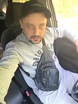 Snapshot of DanielOhCool chatting on 09-17-25, 11:12 DanielOhCool online show from 09-17-25, 11:12