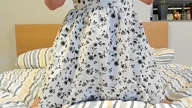 BritttanyBrix online show from 11-20-25, 06:40