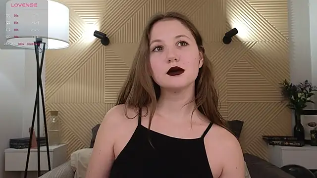 Snapshot of Elizavetta_Miller chatting on 12-20-25, 04:36 Elizavetta Miller online show from 12-20-25, 04:36