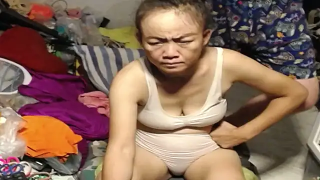 Snapshot of 1CuteAndSexy69 chatting on 07-15-26, 06:57 1CuteAndSexy69 online show from 07-15-26, 06:57