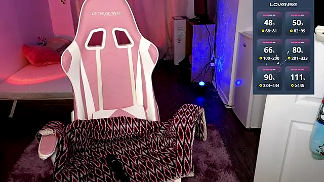 Snapshot of queenxlexy chatting on 12-24-24, 07:44 queenxlexy online show from 12-24-24, 07:44