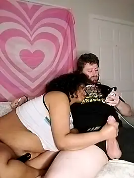 Snapshot of TasteeKitty chatting on 03-16-25, 06:20 TasteeKitty online show from 03-16-25, 06:20