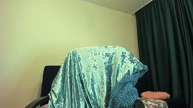 Angelaroberti3 online show from 12-16-24, 01:43