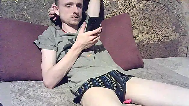 Snapshot of Babi_Kisi chatting on 12-16-24, 01:32 Babi Kisi online show from 12-16-24, 01:32