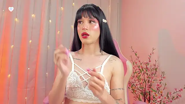 Snapshot of rosseblondee chatting on 11-29-25, 11:19 rosseblondee online show from 11-29-25, 11:19