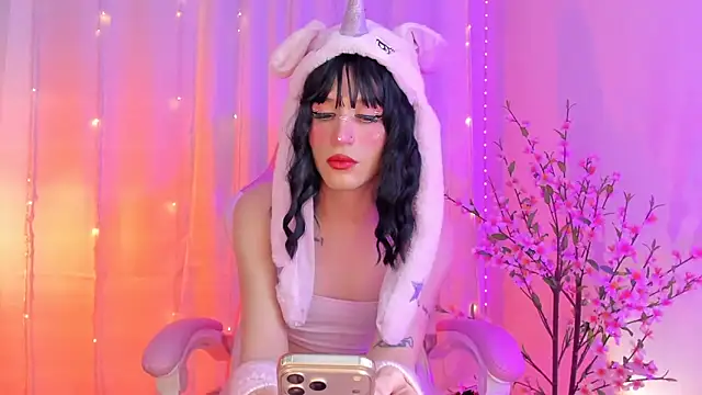 rosseblondee online show from 04-13-26, 08:36