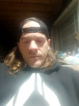 Snapshot of FUNINWV9 chatting on 01-18-26, 11:25 FUNINWV9 online show from 01-18-26, 11:25