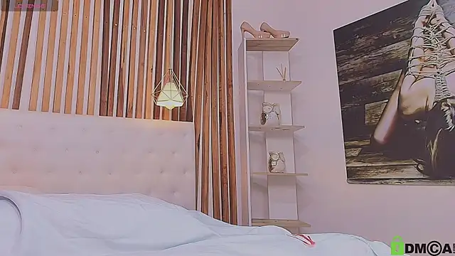 valerie lya online show from 04-14-26, 12:33