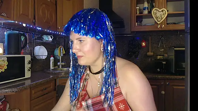 Snapshot of LizaCakes chatting on 12-11-24, 03:37 LizaCakes online show from 12-11-24, 03:37