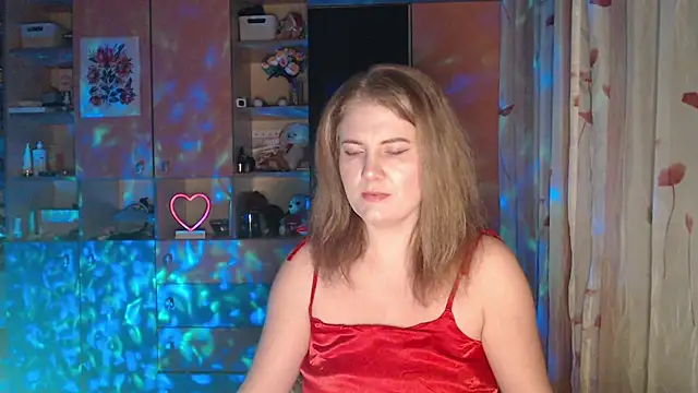 Snapshot of LizaCakes chatting on 03-12-25, 03:18 LizaCakes online show from 03-12-25, 03:18