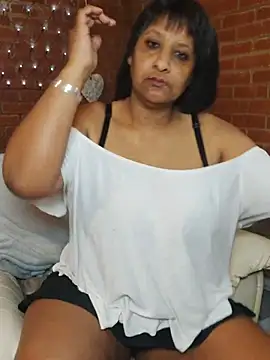 Lilybanx online show from 04-06-26, 03:57