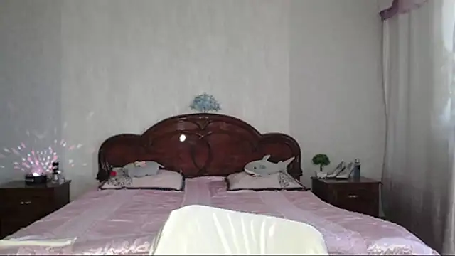 Batari online show from 06-17-26, 04:48