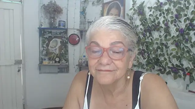 FunnyGrandma online show from 03-24-26, 08:14