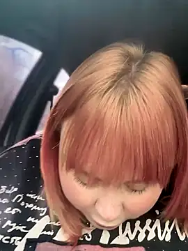 Model9798 online show from 10-06-25, 06:33